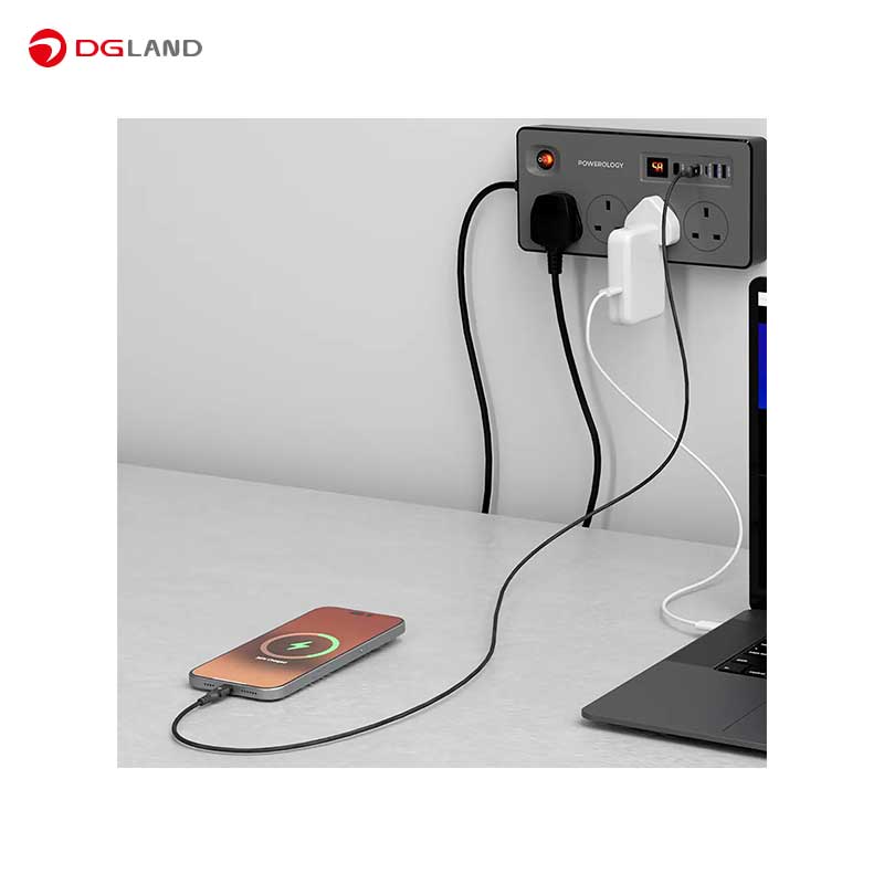 چندراهی برق ۴ پورت پاورولوژی مدل PWCUQC045 ظرفیت ۲۹۹۰ وات چندراهی برق ۴ پورت پاورولوژی مدل PWCUQC045 ظرفیت ۲۹۹۰ وات